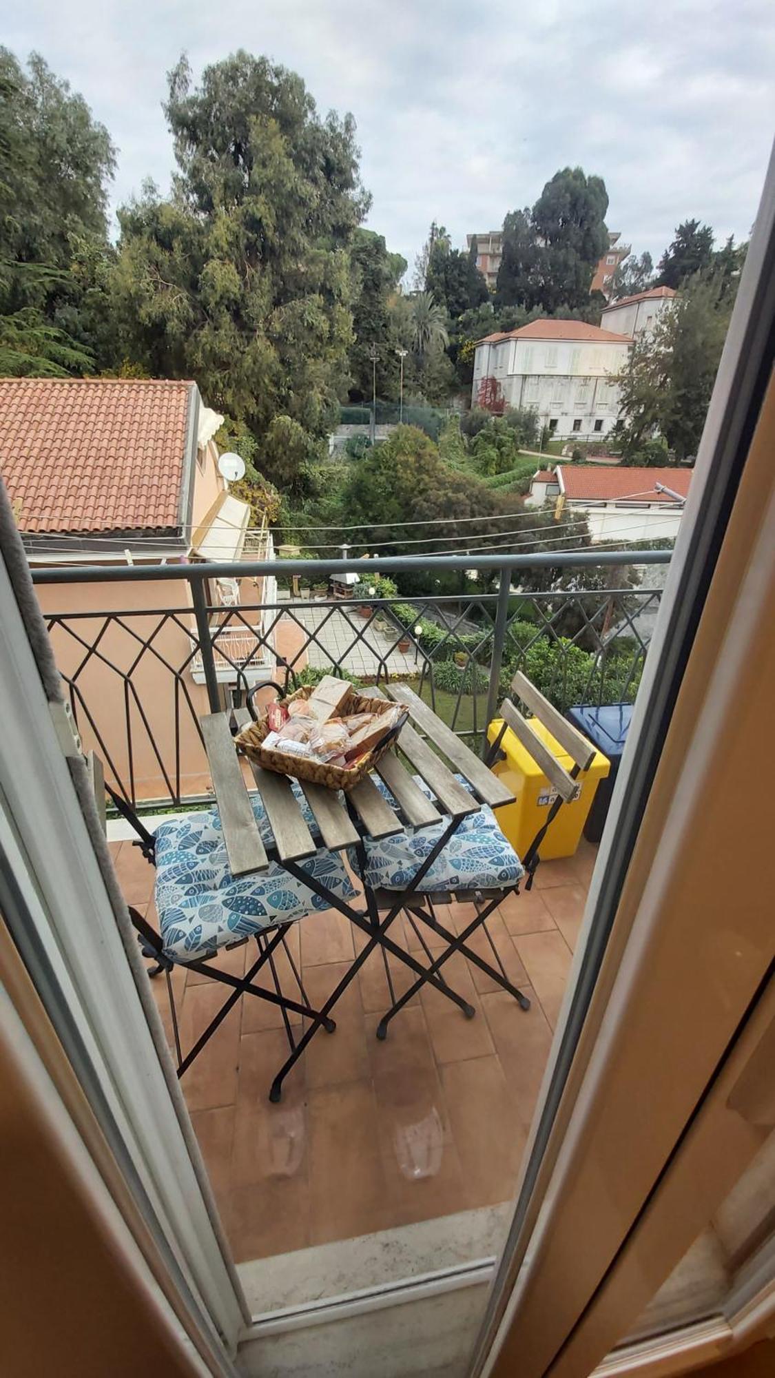Casa Francesca Con Parcheggio Gratuito Appartement San Remo Buitenkant foto