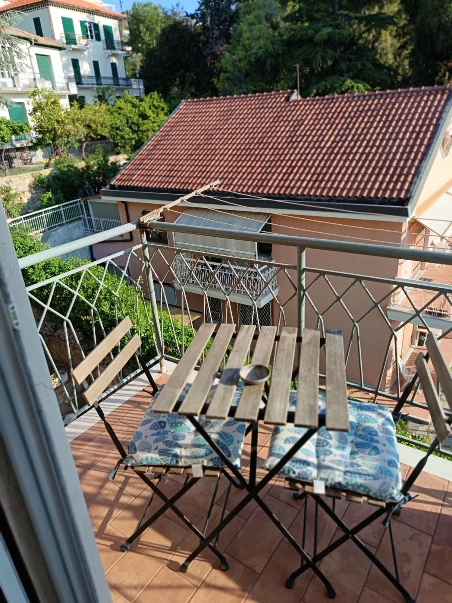 Casa Francesca Con Parcheggio Gratuito Appartement San Remo Buitenkant foto